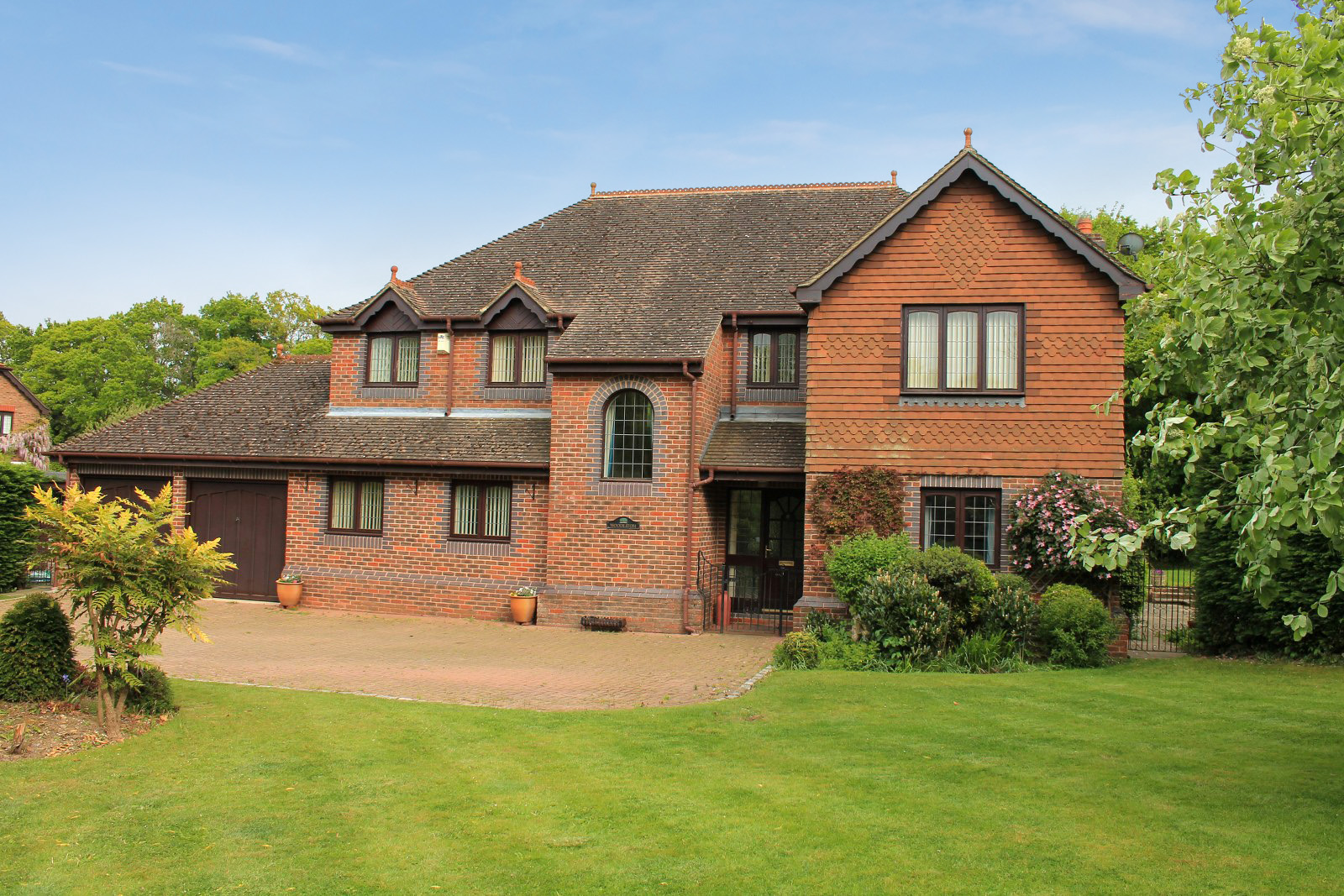 Estate Agents Billingshurst Mansell McTaggart