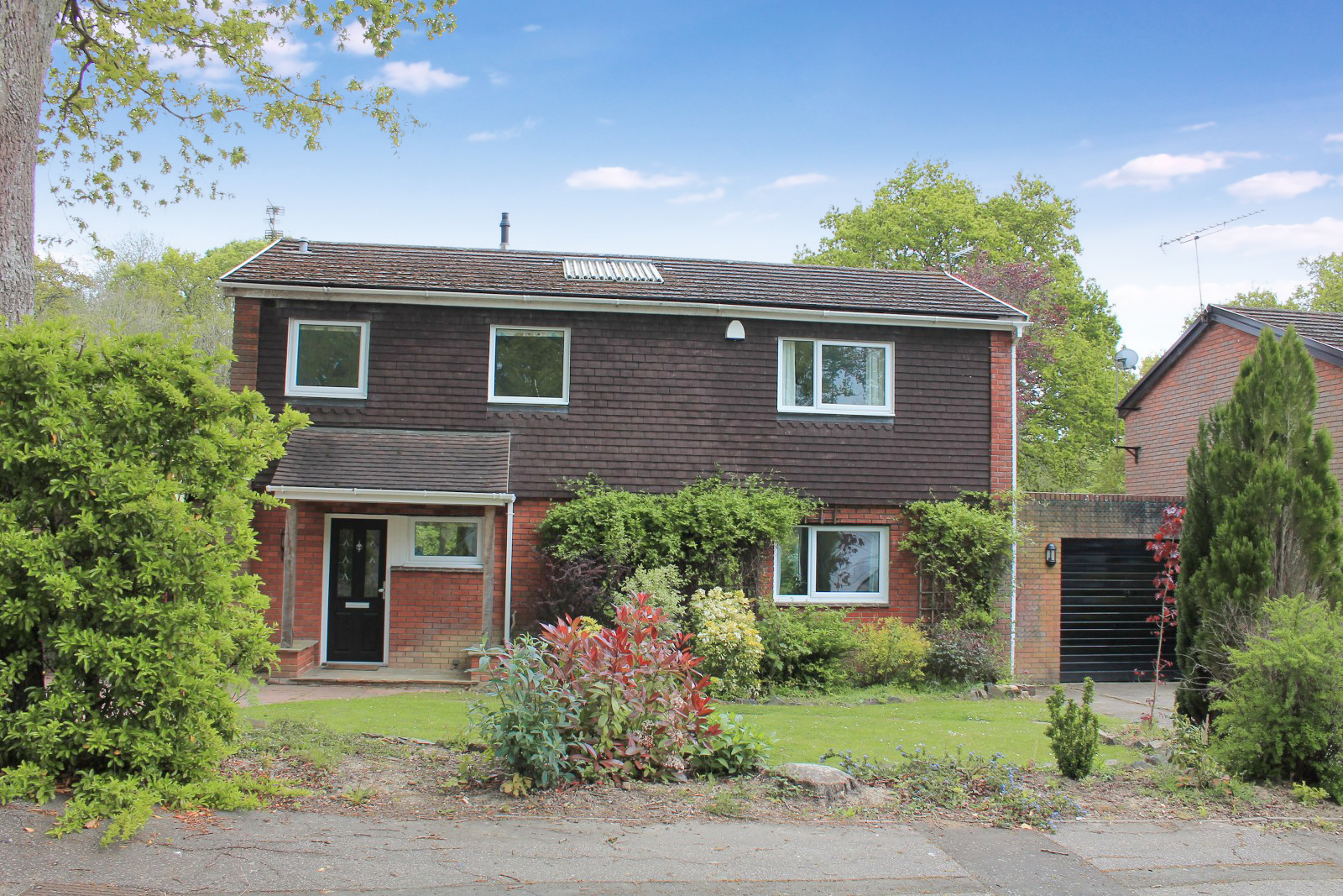 Estate Agents Billingshurst Mansell McTaggart